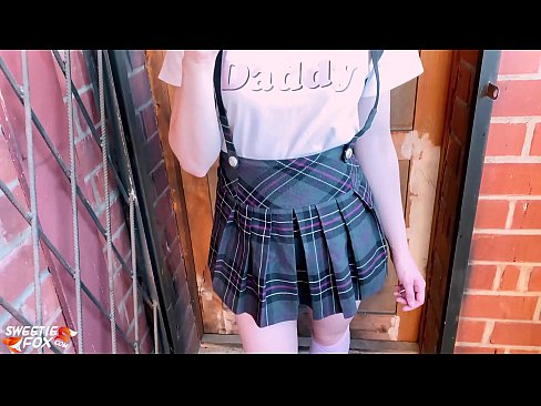 ❤️ Schoolgirl nyedot kontol rumiyin lan jancok tinimbang kelas. ❌ Porno krasan ing kita ☑